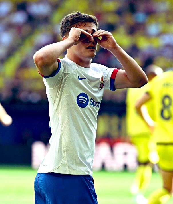 里程碑夜！巴塞罗那复出首秀，德国杯赛后刷纪录，质疑声仍在，更衣室氛围转暖的简单介绍