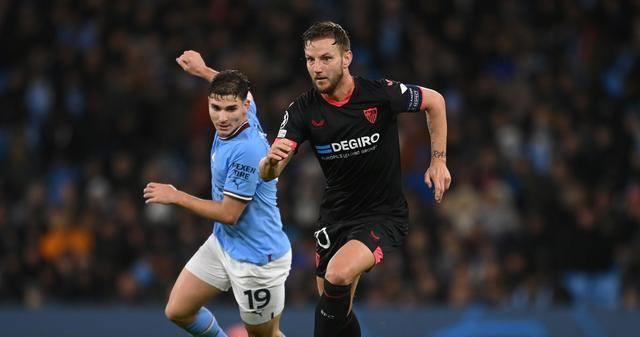 法兰克福迎法甲关键赛,赛前状态回暖,管理层满意,更衣室氛围转暖的简单介绍 法兰克福迎法甲关键赛,赛前状态回暖,管理层满意,更衣室氛围转暖的简单介绍